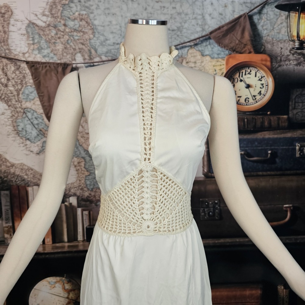Vintage 1970s Dress Maxi Floor Length Cream Colored Crochet Neckline Inserts - Picture 11 of 15